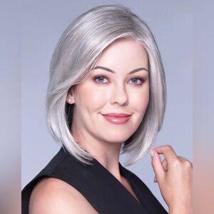 NEW LUX only tried on - Belle Tress Mara color Burnt Biscuit Blonde R